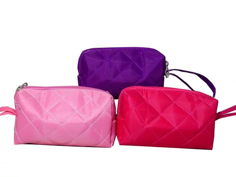 NECESER YO COQUETA CUADRADO CON ASA CM COLORES SURTIDOS